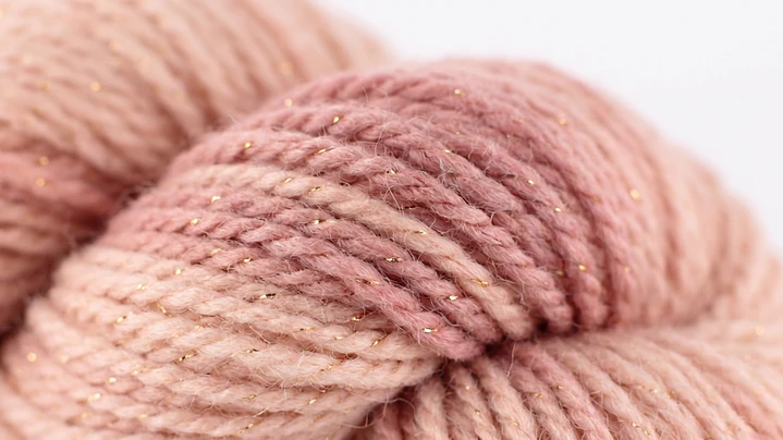 Lana Natural con Lúrex Oro: Rosa Cuarzo (Corriedale) 2