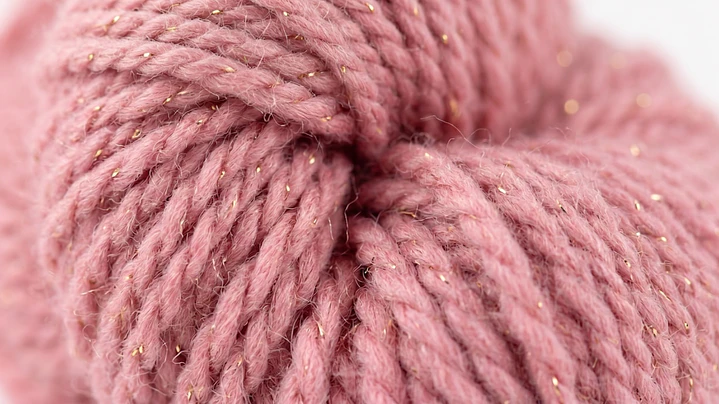 Lana Natural con Lúrex Oro: Frambuesa (Corriedale) 2