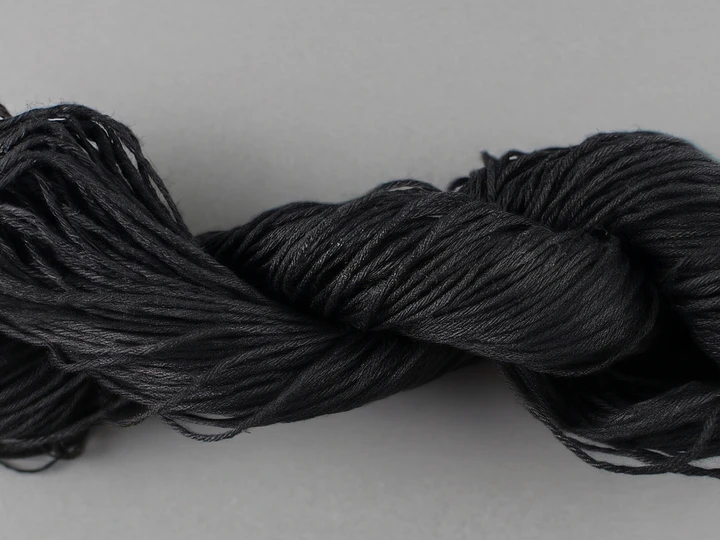 Lino Natural: Por Qué Esta Fibra Vuelve a los Talleres de Tejido