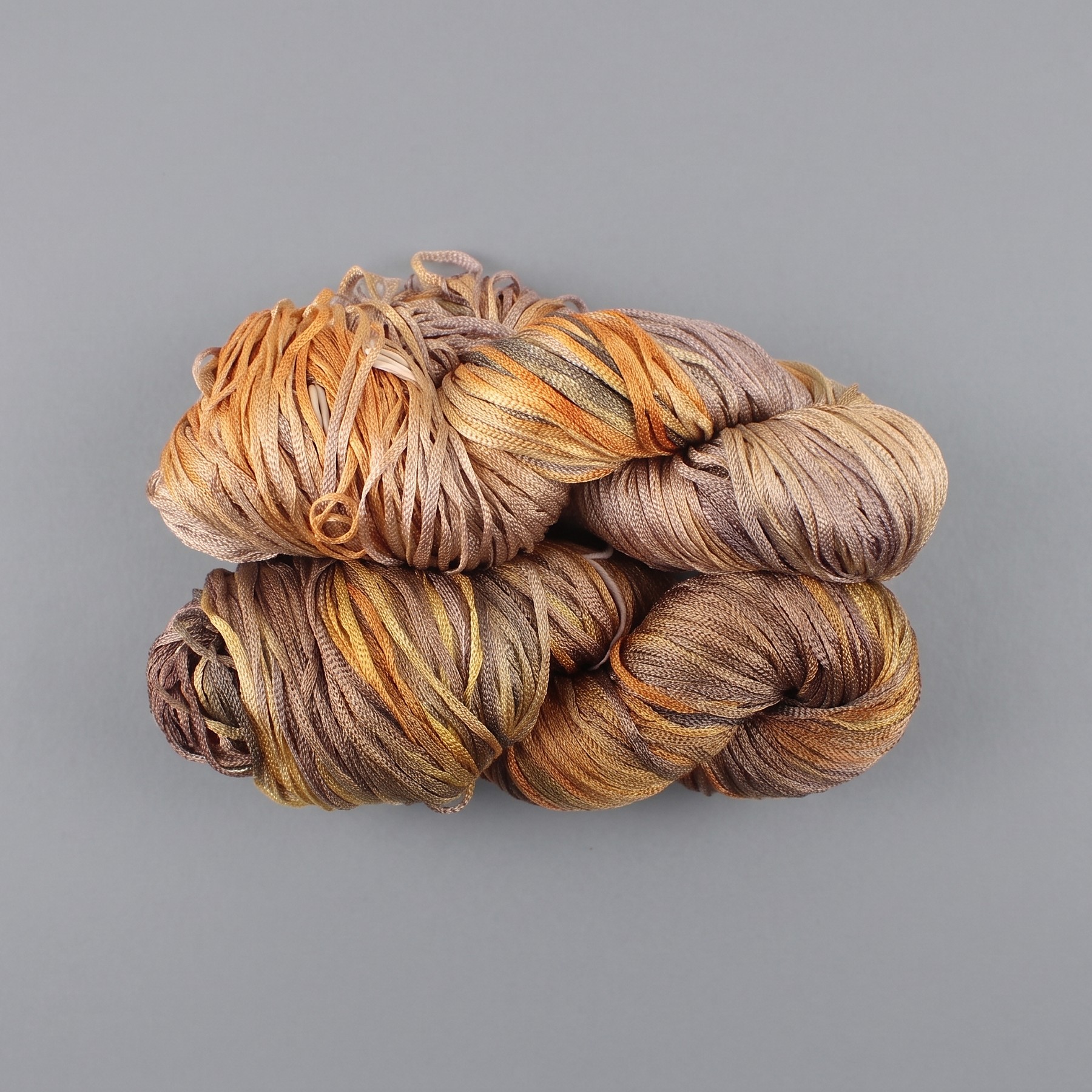Viscosa DK Gold Dragon