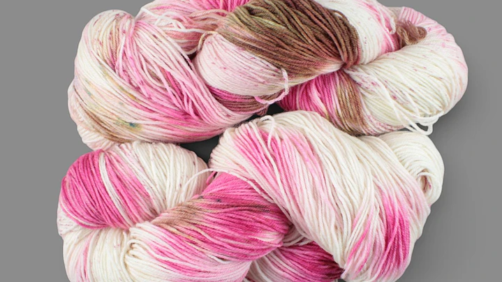 Merino Fingering Bugambilia 1