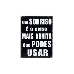 UM SORRISO 33cm x 23,5cm