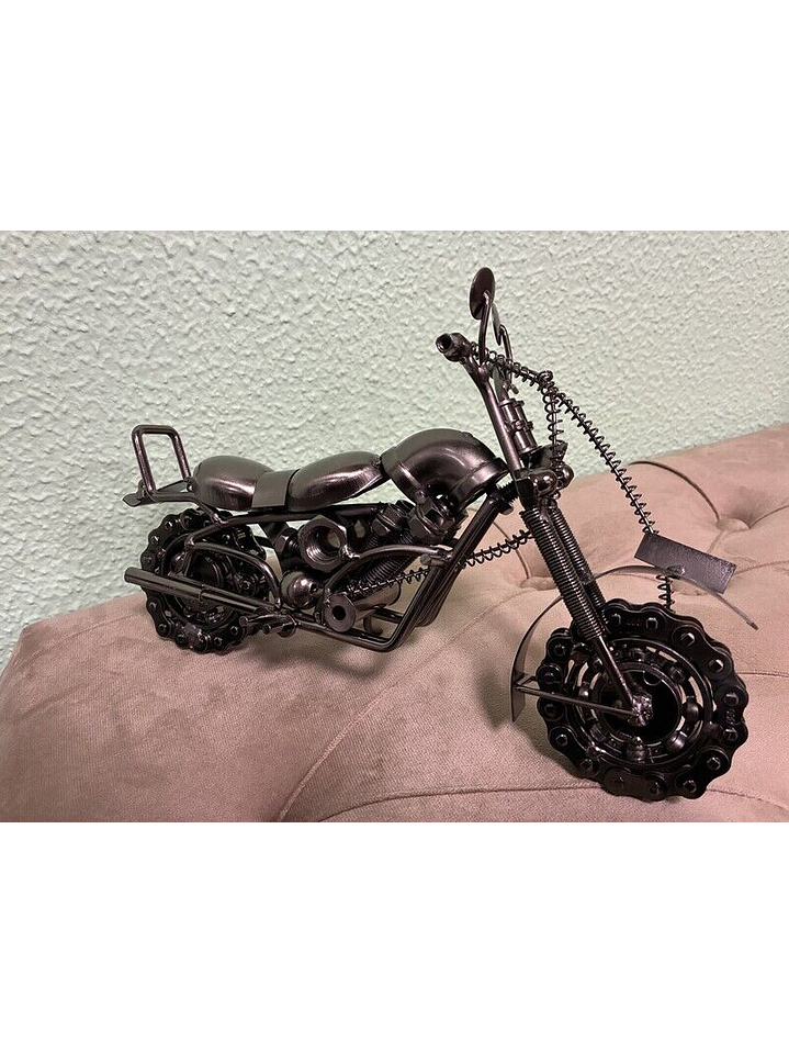 Moto Metal com peças 30x20x9cm 1