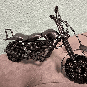 Moto Metal com peças 30x20x9cm