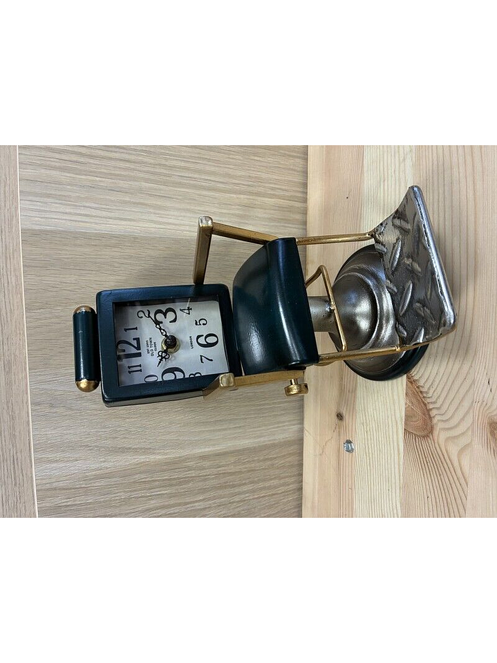 Relogio Cadeira de barbeiro verde 20x19x10cm 1