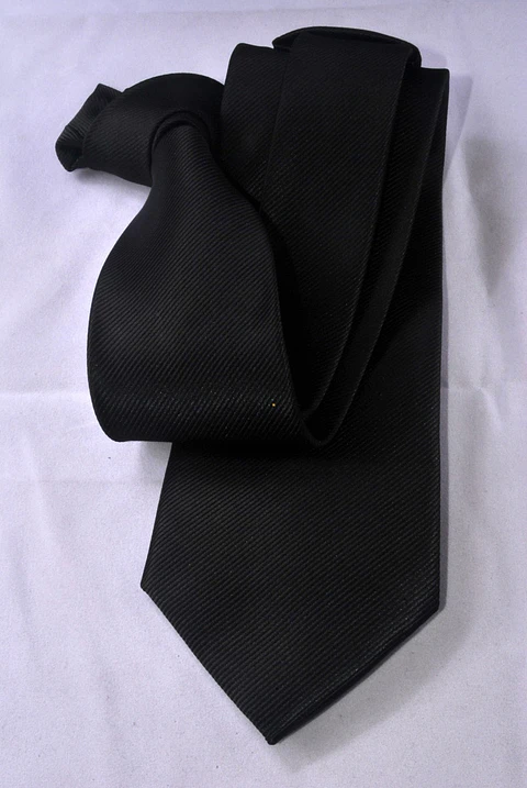 Corbata Negra