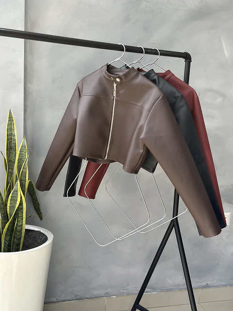 Crop Cuerina 