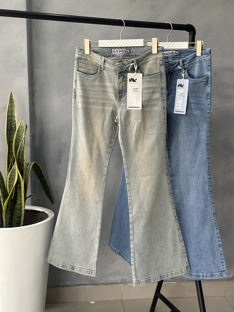 Flare Jeans 