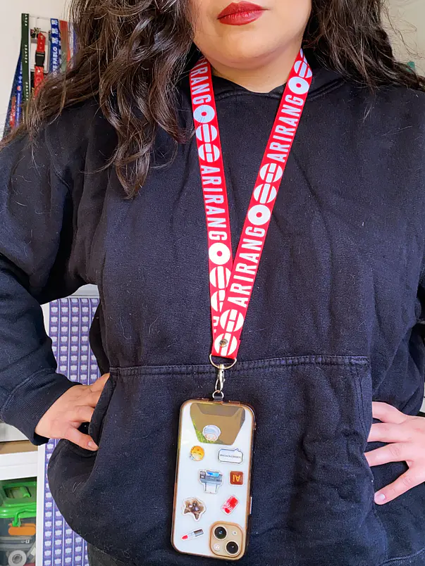 Porta celular Adhesivo para Lanyard  2