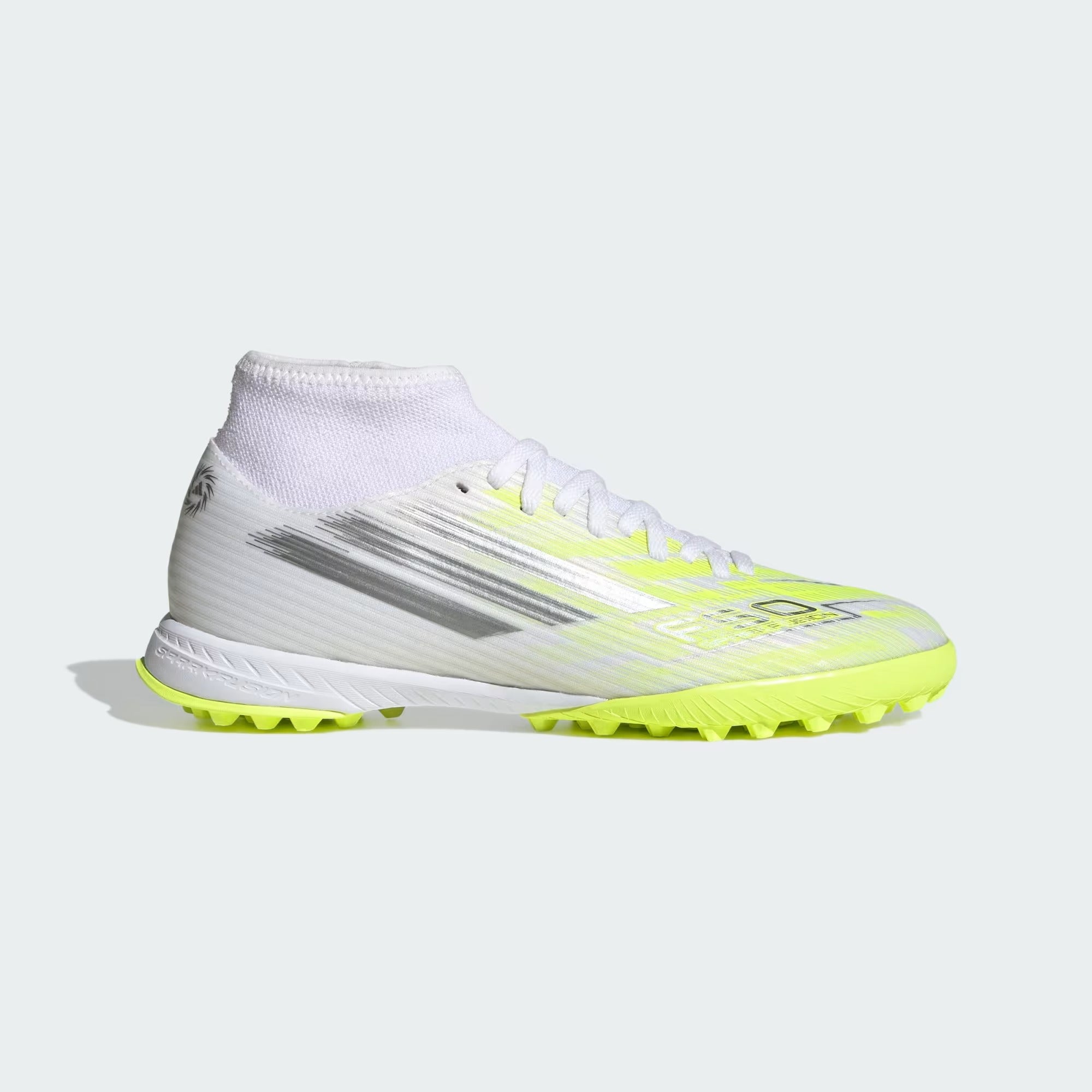 Botines F50 SPARKFUSION CLUB de Caña Media para Pasto Artificial para Mujer 1