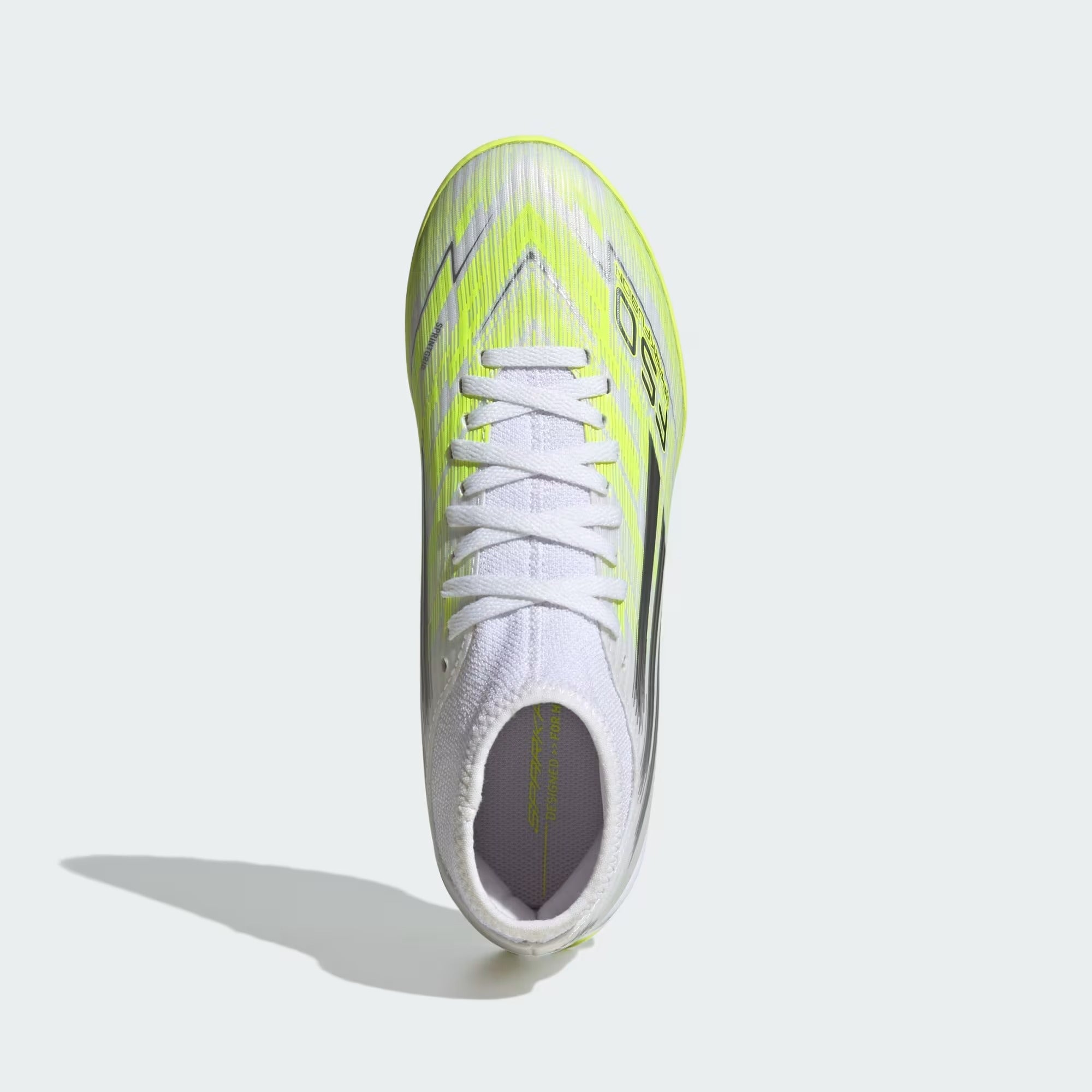 Botines F50 SPARKFUSION CLUB de Caña Media para Pasto Artificial para Mujer 2