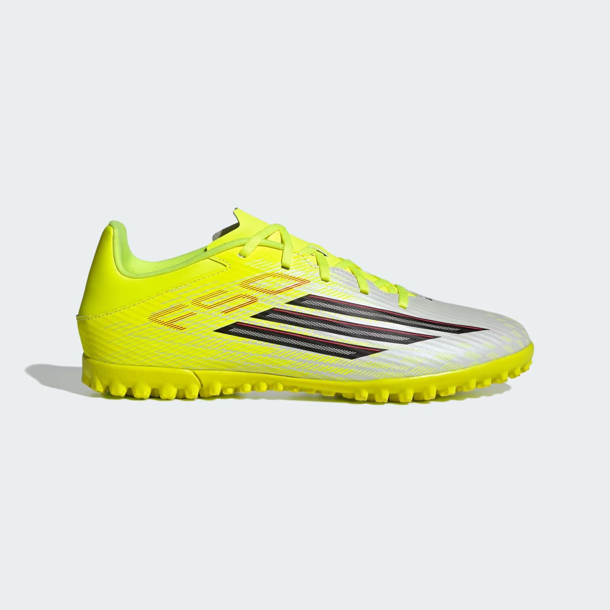 Botines F50 Club para Pasto Artificial 1