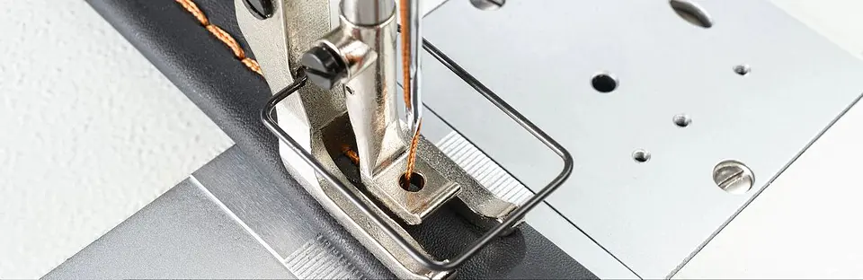 Máquina de Costura Recta Typical MOD TW1-243 - Ideal para Trabajos Extra Pesados 2