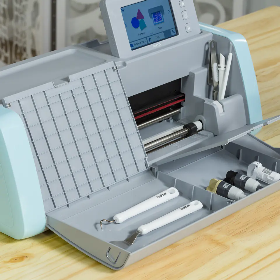 SCAN N CUT BROTHER  MOD SDX 125 4