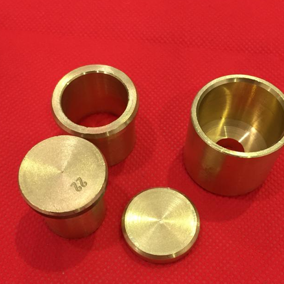 MATRIZ  PARA FORRAR BOTÓN NO 18 2