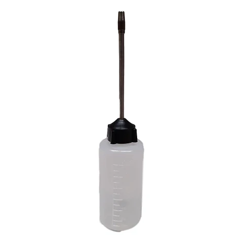 Aceitera de Punta Metálica de 130 mm - No Incluye Aceite
