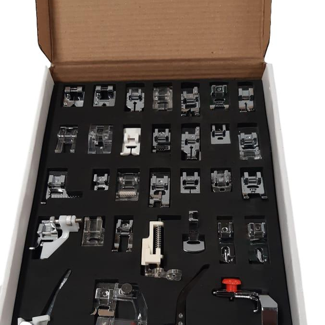 CAJA CON 32 PRENSATELAS PARA MAQUINA DOMESTICA MOD PFSH-32 2