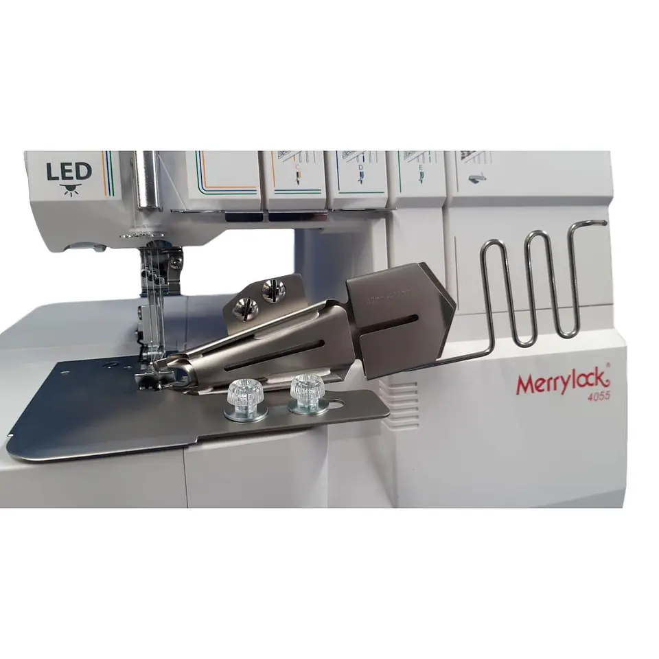 Colleretera Merrylock MOD 4055 – Recubrimiento 2/3 Agujas, Cadeneta, Brazo Libre y LED 3