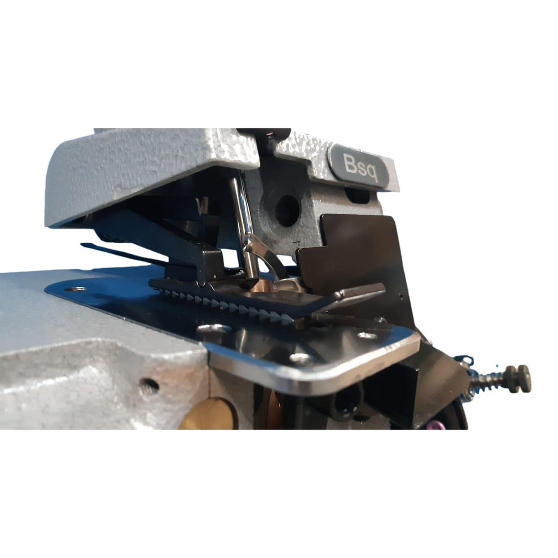 Orilladora Alfombra OVERLOCK BSQ MOD 2502 3