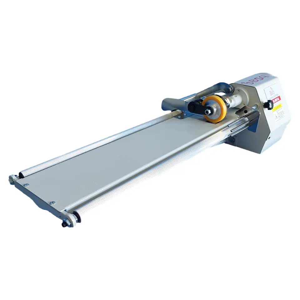Cortacolleretera BSQ GC-801 – Corte Regulable hasta 4100mm, 1400 RPM, Todo Tipo de Telas 2