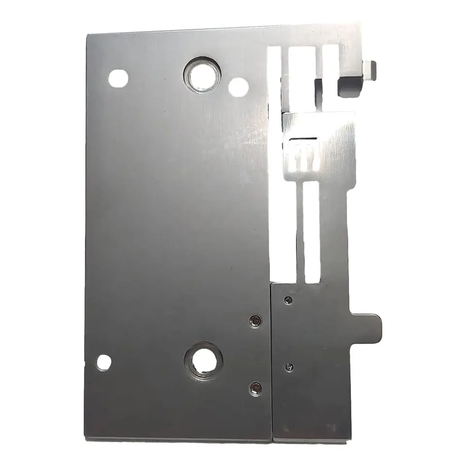 PLANCHA AGUJA COLLERETERA MOD 3040 1