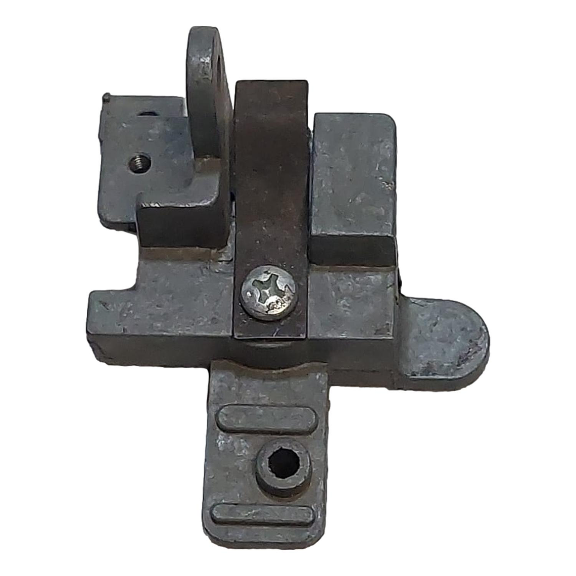 SOPORTE DEL MANGO IZQUIERDA MOD  TEJEDORA MOD SK-280  1