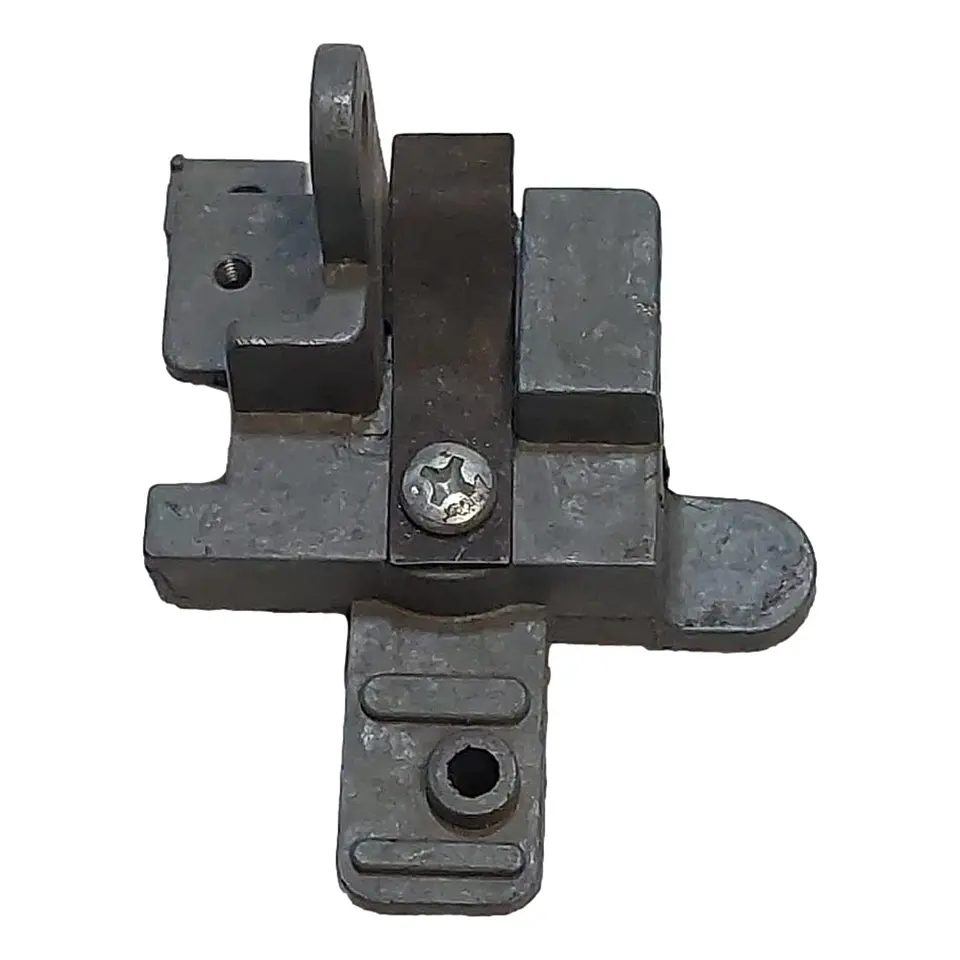 SOPORTE DEL MANGO IZQUIERDA MOD  TEJEDORA MOD SK-280  1