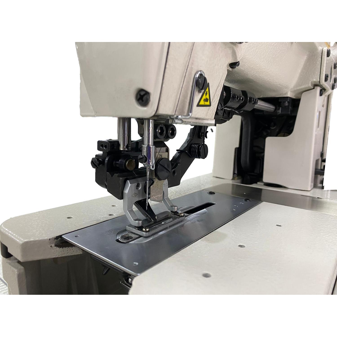 OJALADORA GEMSY MOD GEM 781D - Alta Velocidad, Precisión y Eficiencia 3