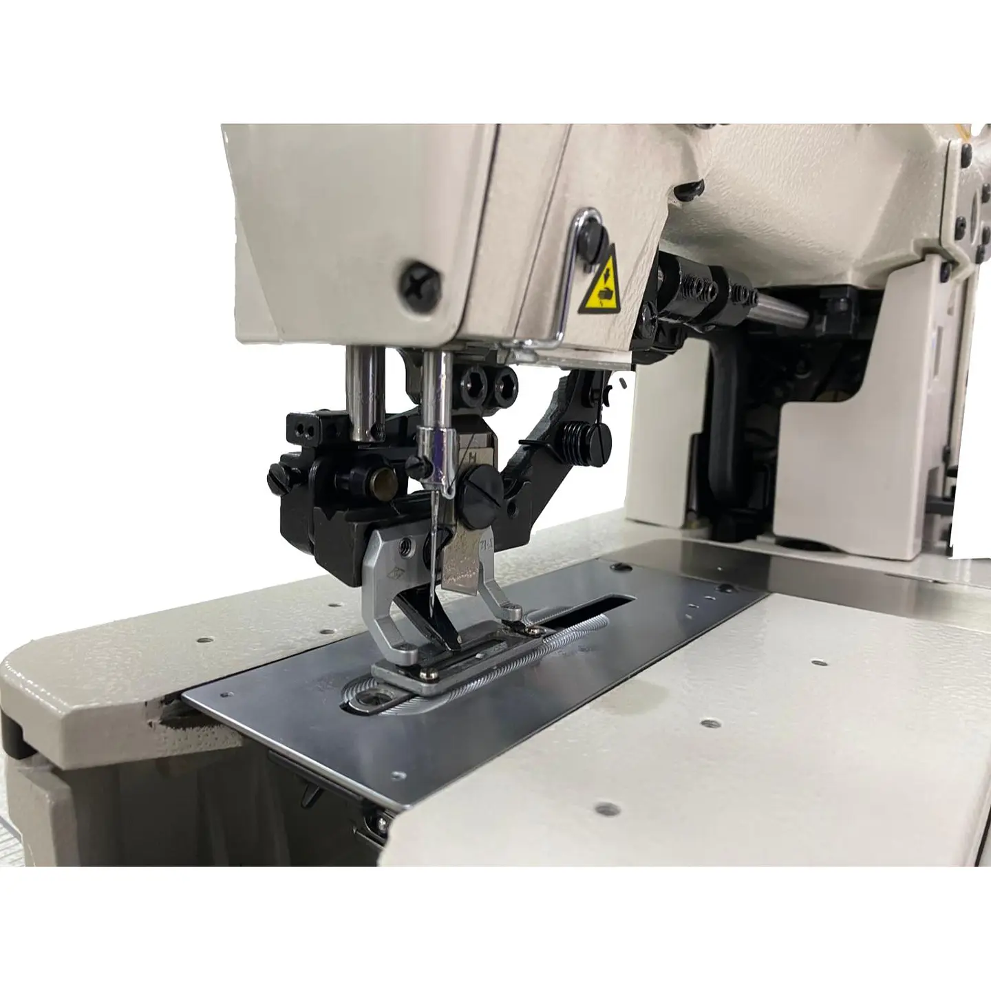 OJALADORA GEMSY MOD GEM 781D - Alta Velocidad, Precisión y Eficiencia 3