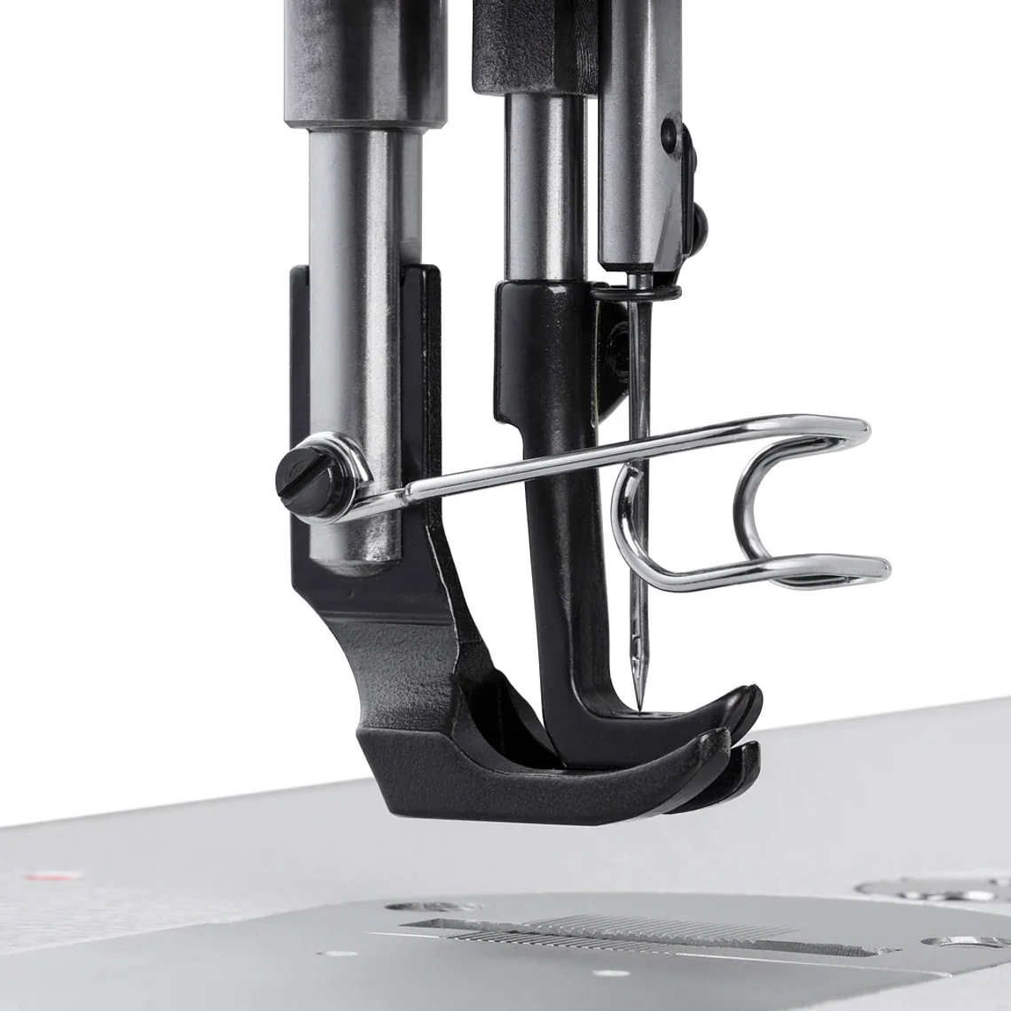 Máquina de Coser Industrial Consew 206RBL-18 – Triple Arrastre, Brazo Largo 18”, Puntada Pesada para Cuero, Marroquinería y Tapicería 5