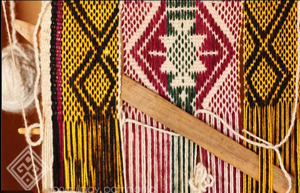 Telar Mapuche Tradicional de Madera – 170 x 250 cm | Hecho en Chile 4