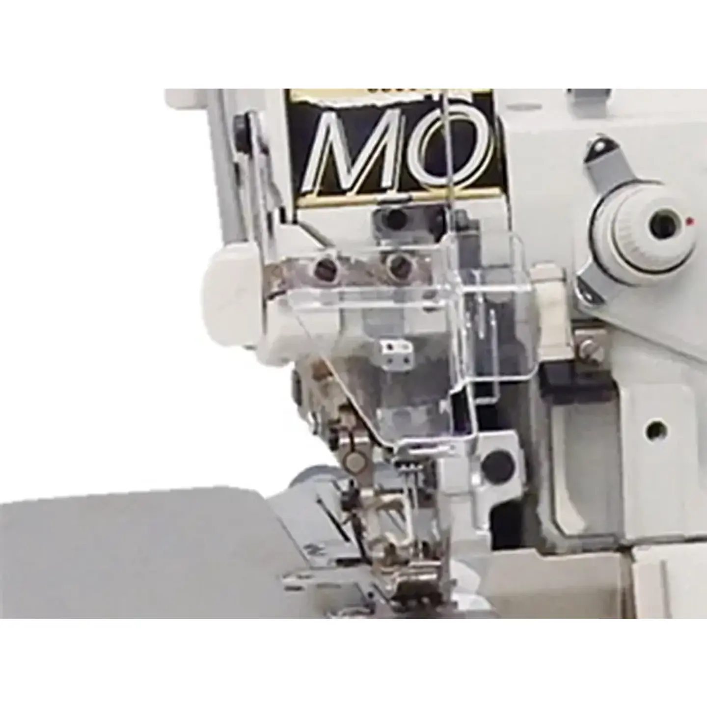 OVERLOCK INDUSTRIAL JUKI MO-6816S-DE630H  / PUNTADA DE SEGURIDAD 5 HILOS CON MOTOR SERVO Y LUBRICACION AUTOMATICAutomática 3
