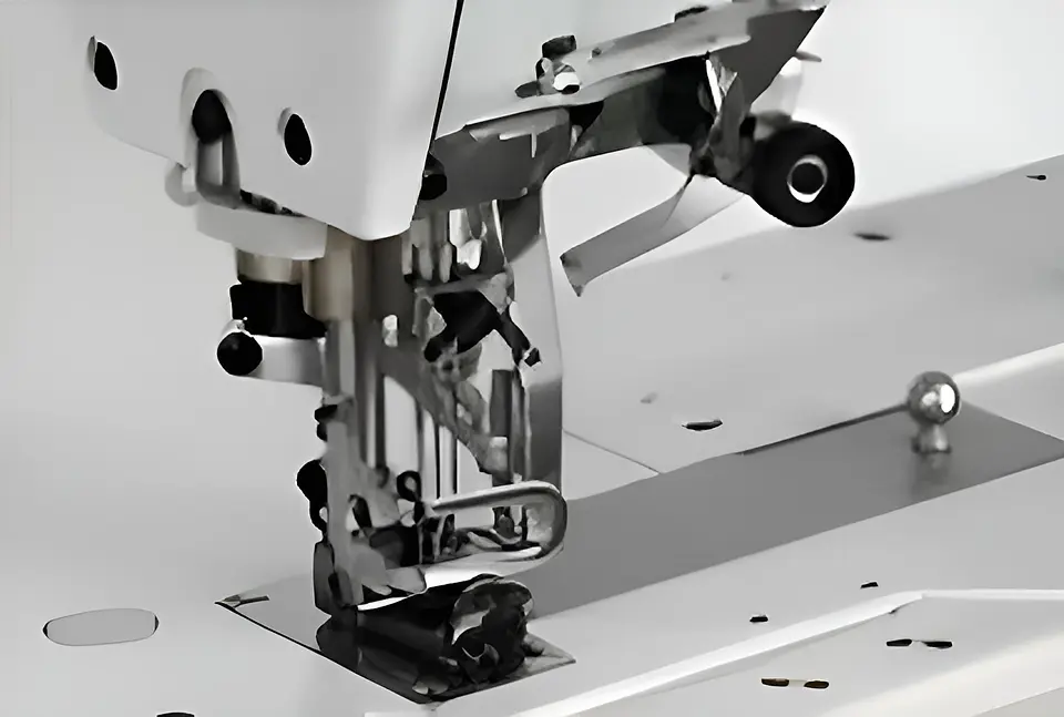 MAQUINA TAPACOSTURA INDUSTRIAL FIT-5700D - DUO: Cama Plana y Pegadora de Cuellos en una - DIRECT DRIVE 4