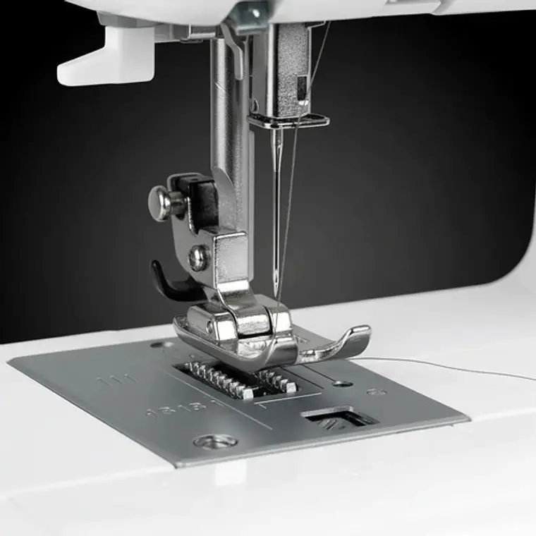 Overlock BSQ 3250 — 12 Puntadas para Todo Tipo de Telas: Lana, Jean, Lycra y más | Liviana y Fácil de Usar 8