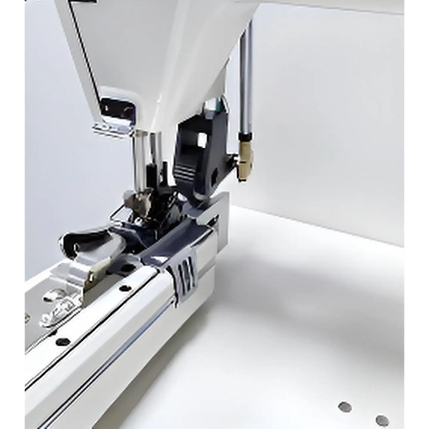 Cerradora de Codo Siruba FA007D-364H/2PL – 3 Agujas, Puller Metálico, 3500 ppm, Direct Drive 6