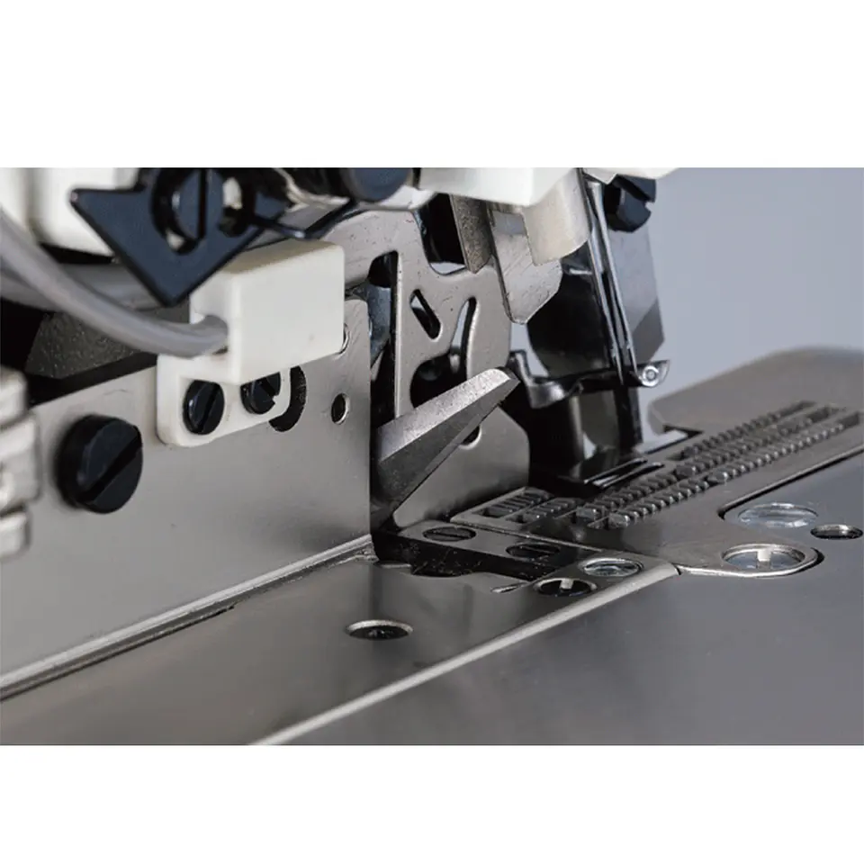 Overlock Industrial Brother FB-N31A-5030 – 2 Agujas, 5 Hilos, 6.000 ppm 4