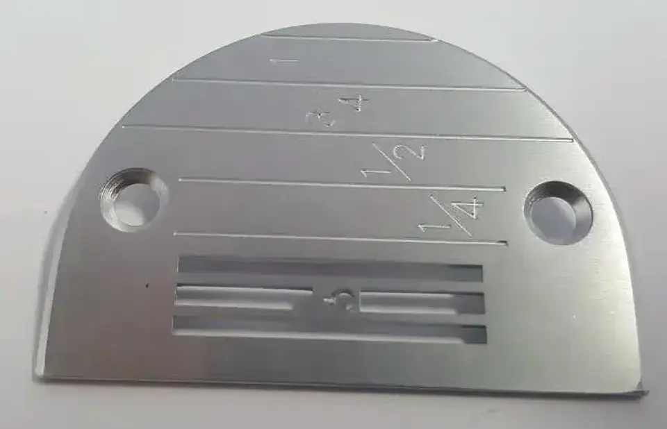 Plancha de Aguja 4 Corrida Fina para Recta Industrial – Placa de Repuesto 1