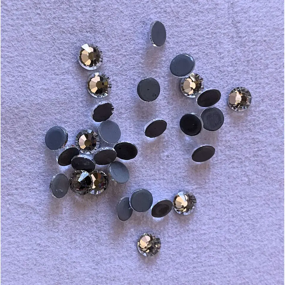 Cristales hot-fix redondos SS30 de 6 mm, 288 piezas 1