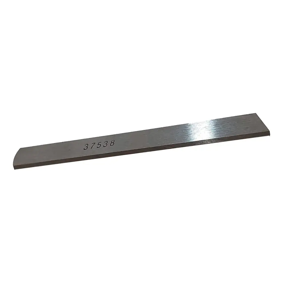 Cuchillo Inferior Yamato DCZ-202 – Repuesto 37538 para Overlock Industrial 1