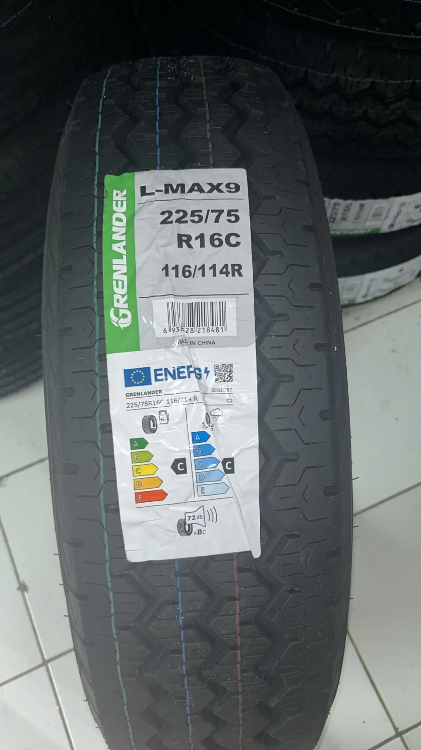 NEUMATICO 225/75R16C MARCA GRENLANDER 1