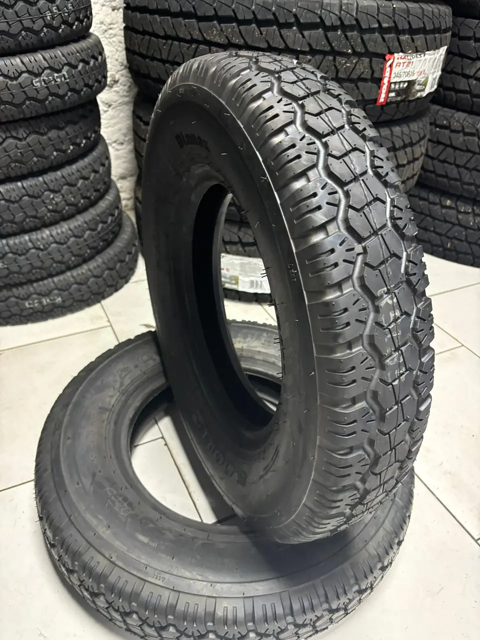 NEUMATICO 500R12C MARCA DIAMAX 1