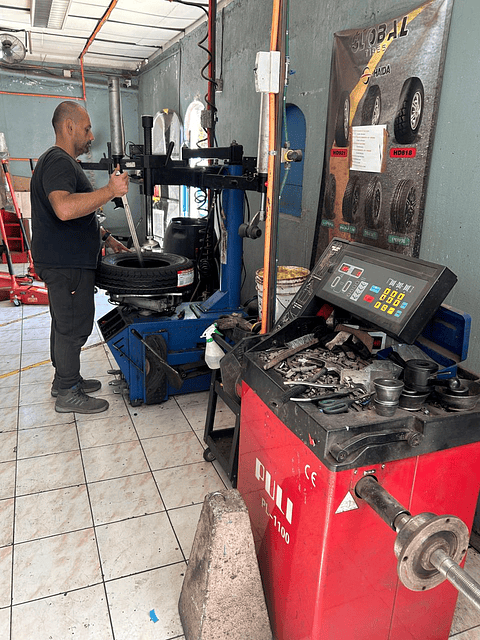 Servicio de Instalación, Balanceo y cambio de Válvulas valor por Neumático