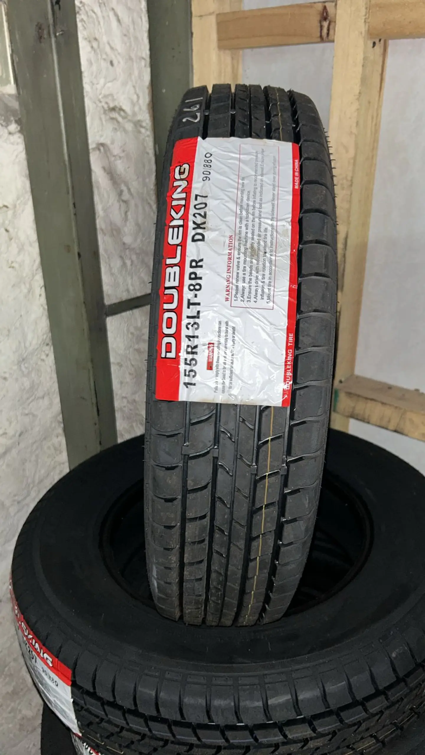 NEUMATICO 155R13C MARCA DOBLEKING 1