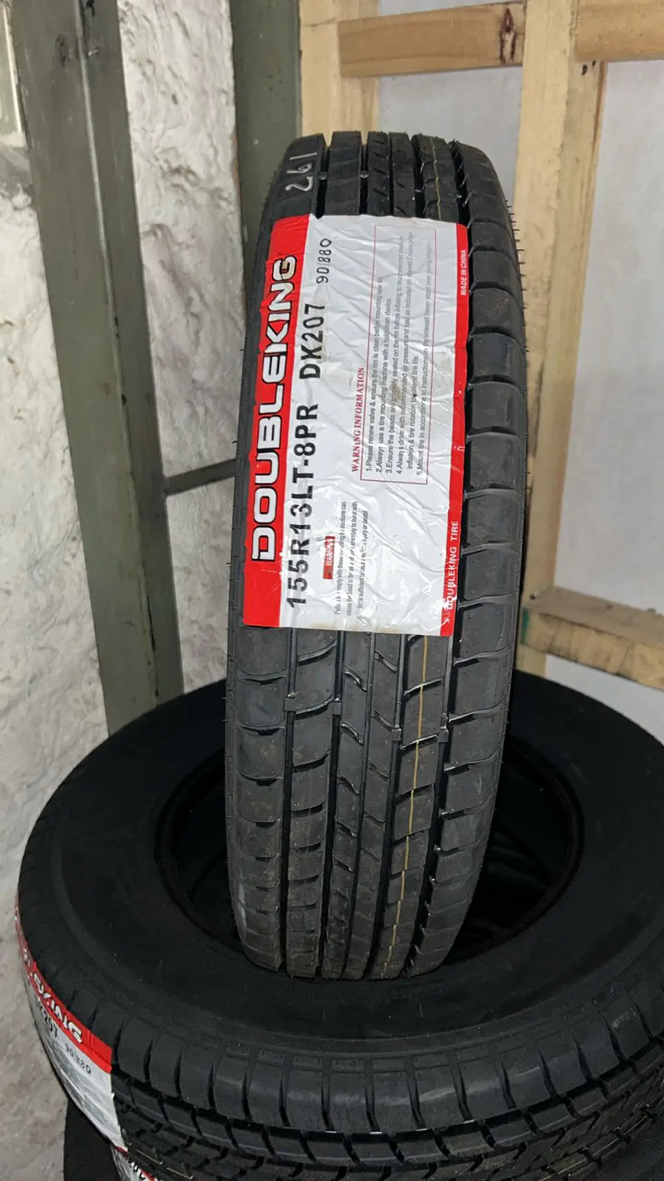 NEUMATICO 155R13C MARCA DOBLEKING 1