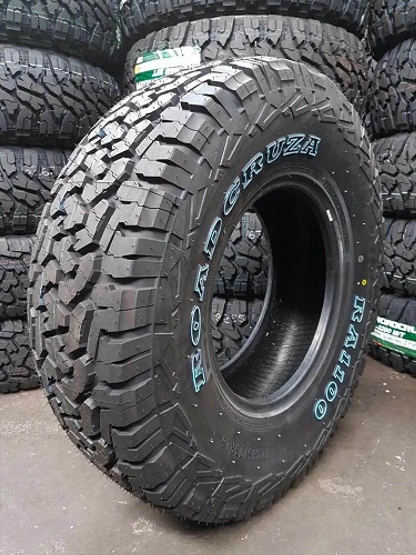 NEUMATICO 265/70R16 MARCA ROADCRUZA AT 1