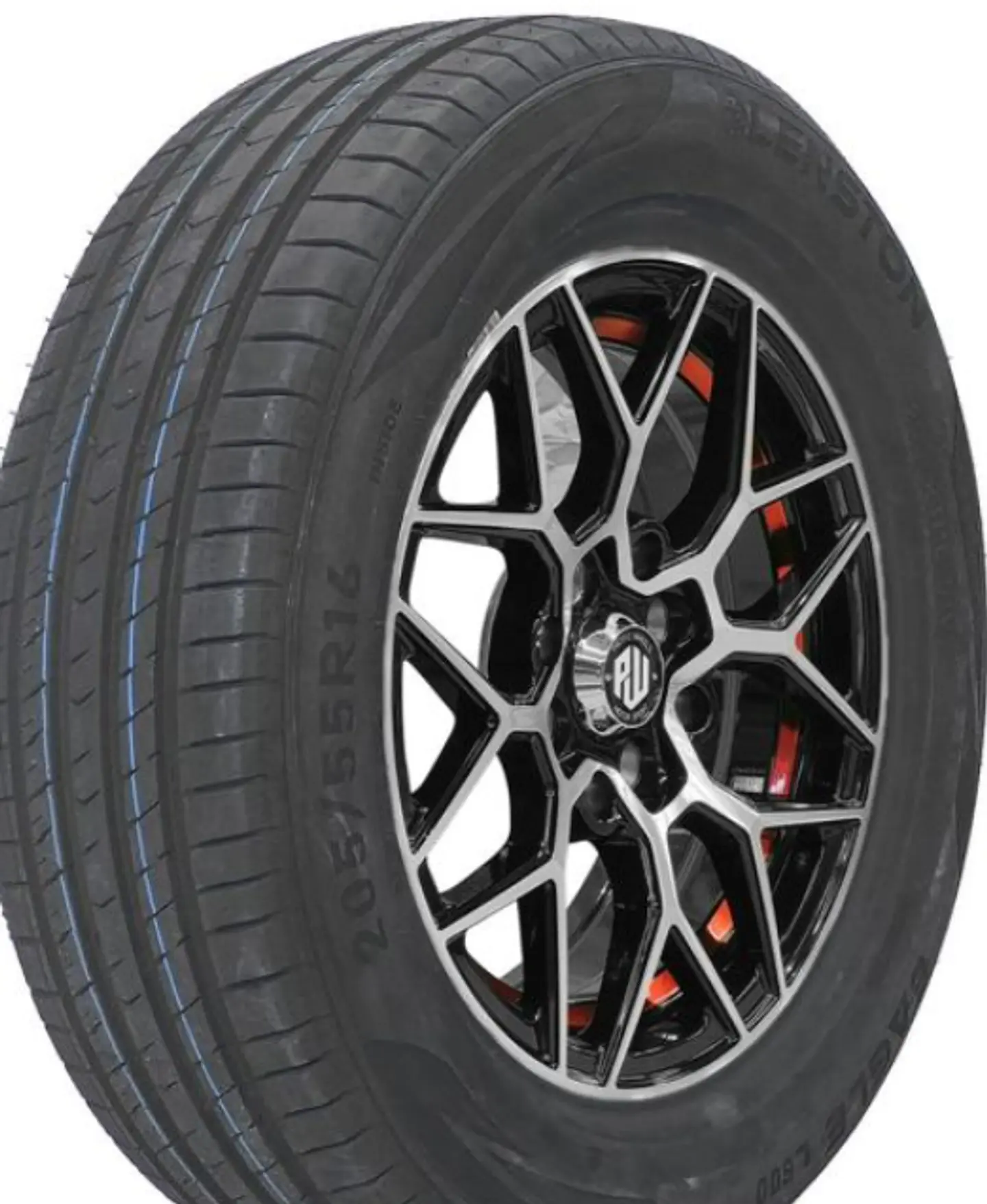 NEUMATICO 205/60R15 MARCA LENSTON 1