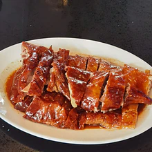 Pato laqueado 广式烤鸭*consultal stock ante de comandar*