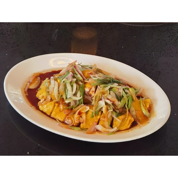 Pollo campo cebollin葱油鸡
