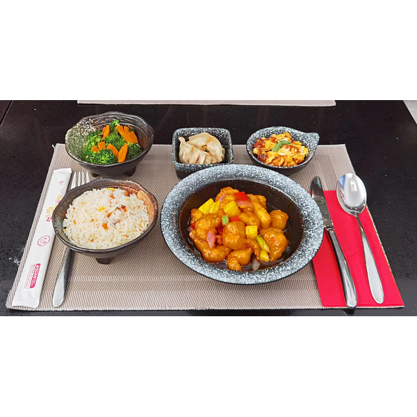 Menu Dia-Pollo (lunes a viernes 12:30-18:00)