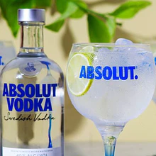 Absolut Blue & Tonic 2X 1(lunes a jueves)